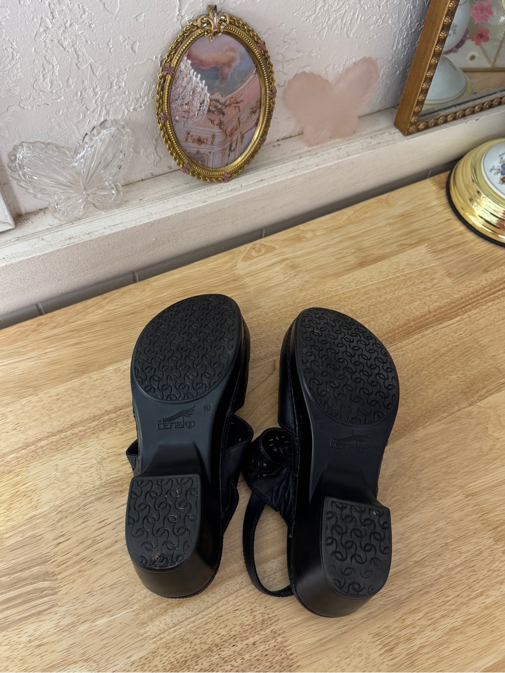 Dansko Black Leather Mary Jane Clog Sandals EU 40 Floral Cutout Comfort Shoes - Picture 6 of 15